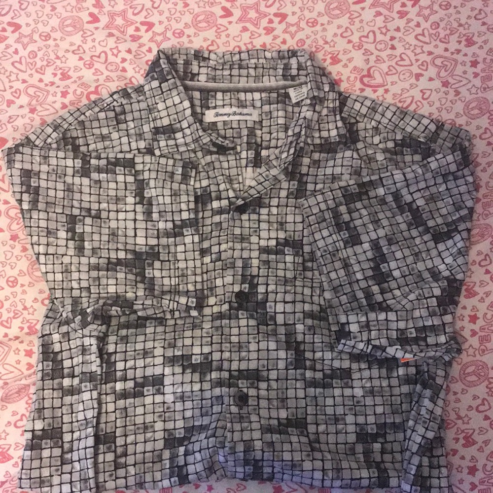 Tommy Bahama Short Sleeve Six Button Shirt Medium